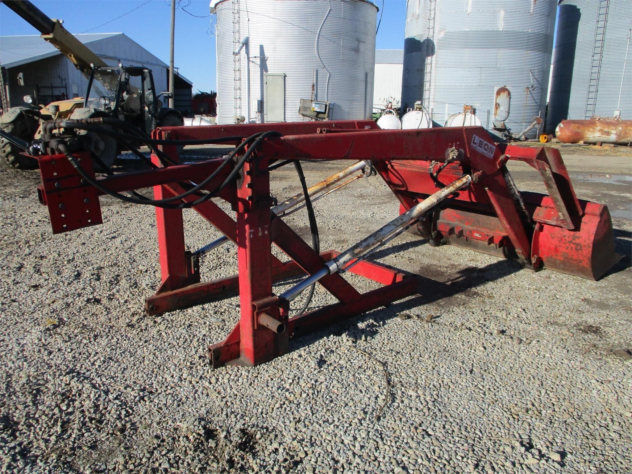 Leon 717 Front End Loader - $1,800 | Machinery Pete